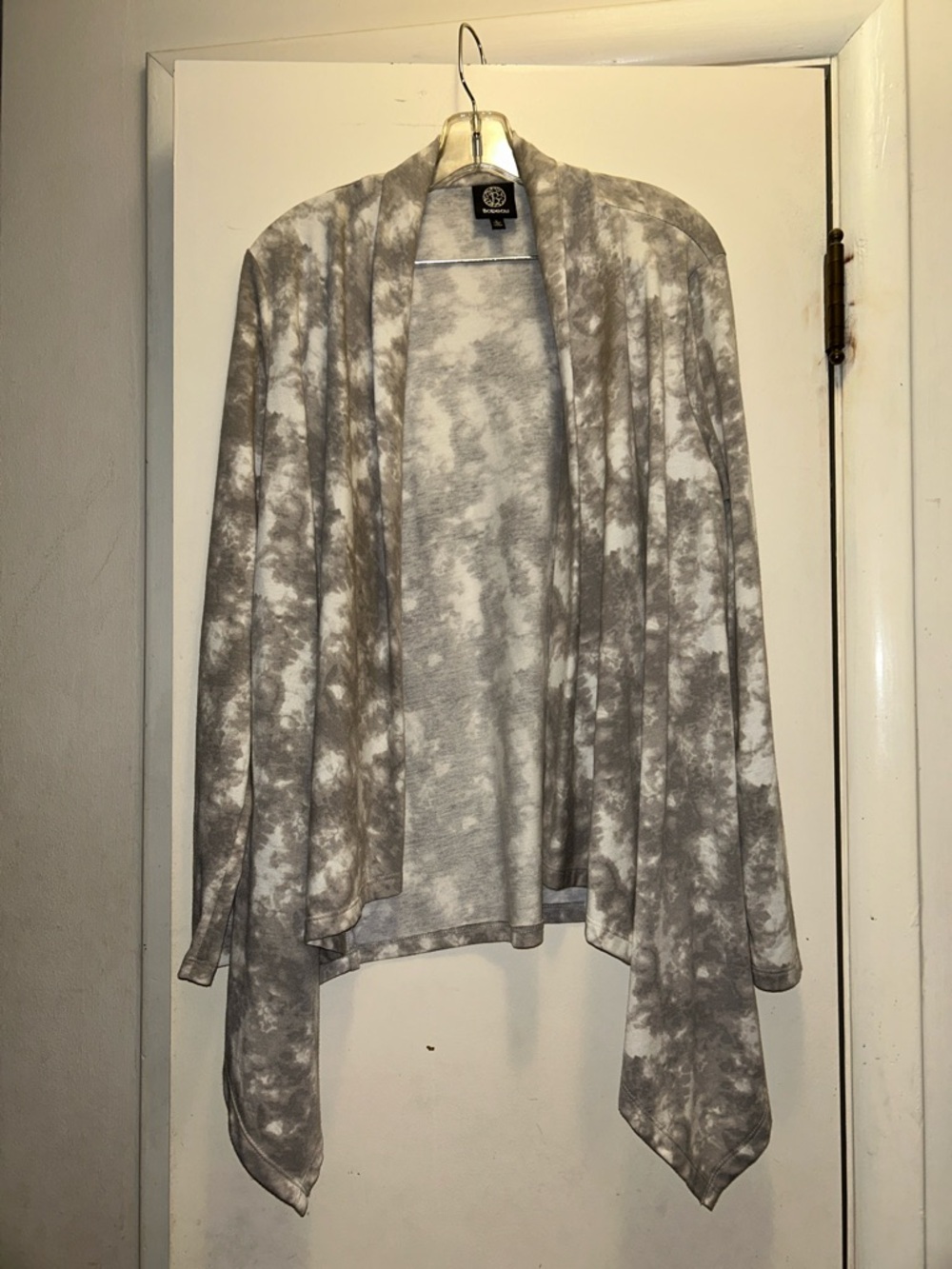 bobeau Gray and White Tie-Dye Draped Open Front Cardigan excellent condition